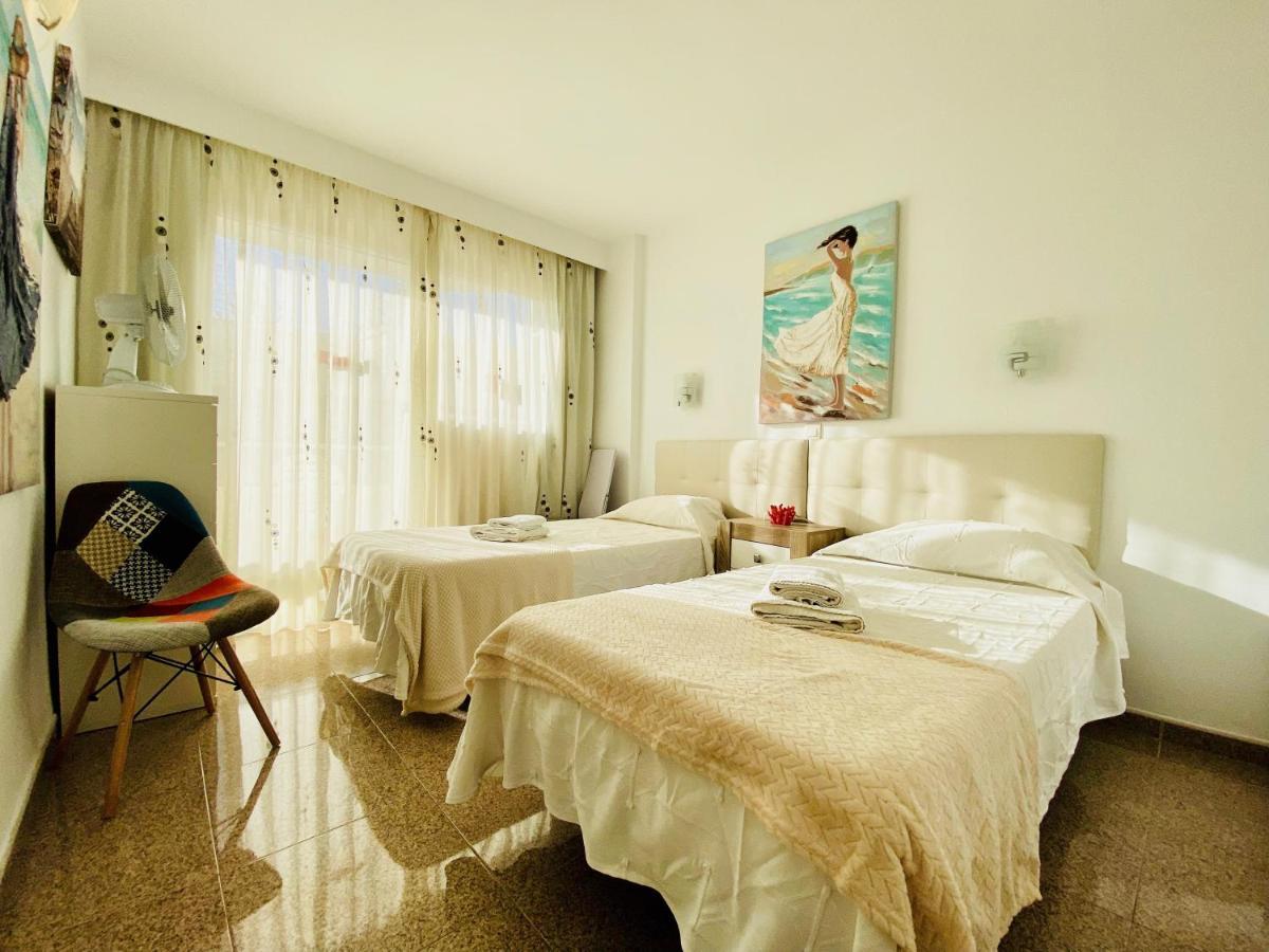 San Bartolomé Orange And White Apartment In Yumbo المظهر الخارجي الصورة